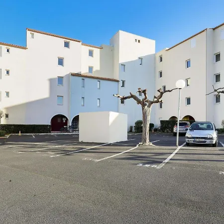 Le Lagon Bleu-3 By Interhome