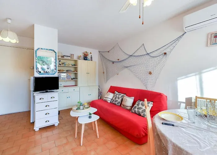 Le Lagon Bleu-3 By Interhome