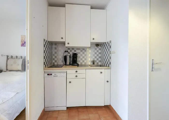 Le Lagon Bleu-3 By Interhome *