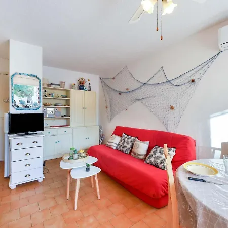 Le Lagon Bleu-3 By Interhome